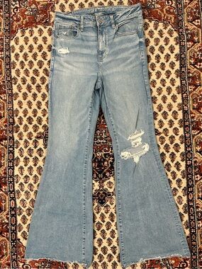 AMERICAN EAGLE Super High Rise Flare Denim Jeans Next Level Stretch 10